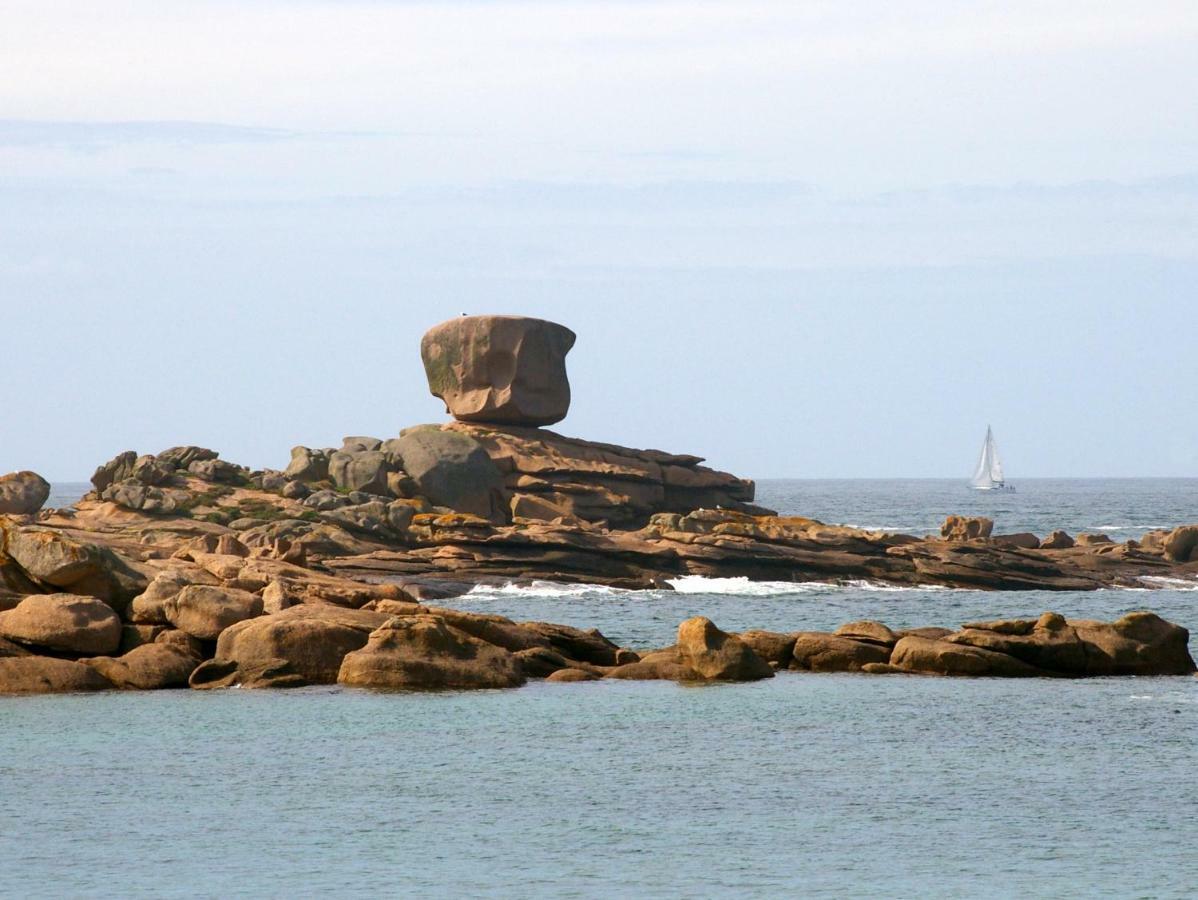 Le Colombier Bretagne Bed & Breakfast Louannec ภายนอก รูปภาพ