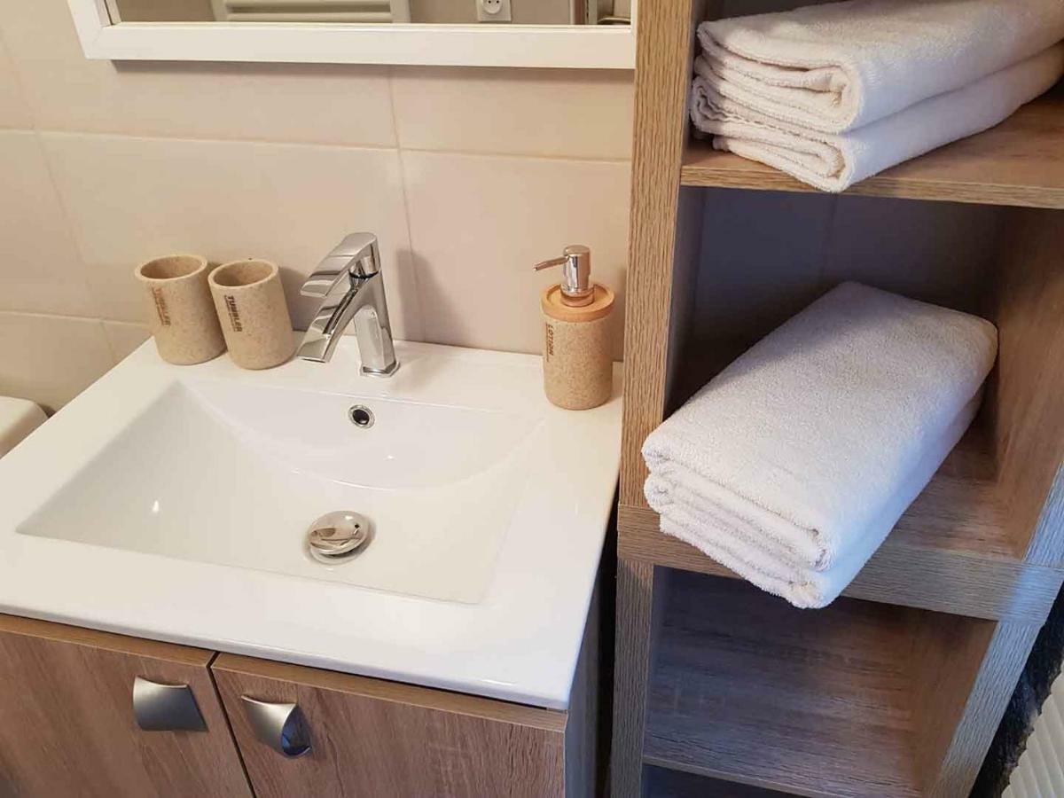 Le Colombier Bretagne Bed & Breakfast Louannec ภายนอก รูปภาพ